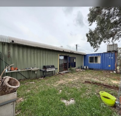 Off-grid shipping container home, 2 bed, 2 lounges, kitchen, bathroom