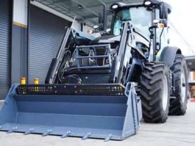 New Lovol 110hp powershift cab tractor with 4-in-1 bucket